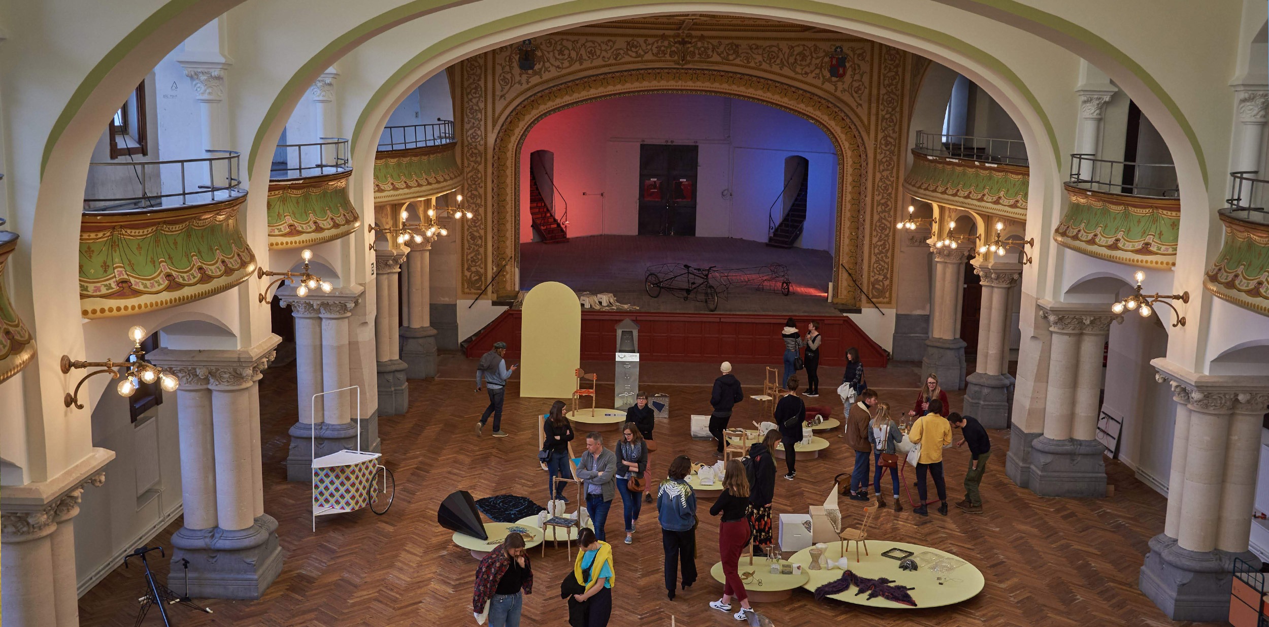 Institut Saint-Luc Tournai Belgique école artistique gratuite dès 12 ans